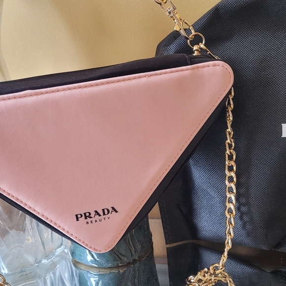Prada triangle beauty pouch - Picture 13 of 16